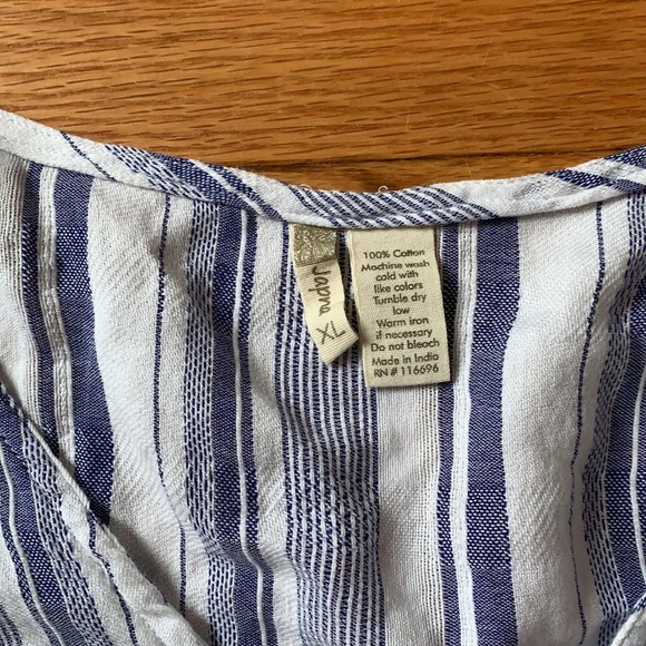 Striped blouse - Picture 2 of 2